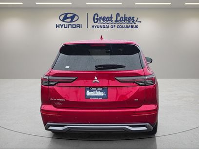 Used 2025 Mitsubishi Outlander SE