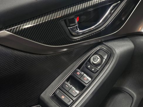 Used 2019 Subaru Crosstrek 2.0i Limited w/ Moonroof Package w/Navigation image 34