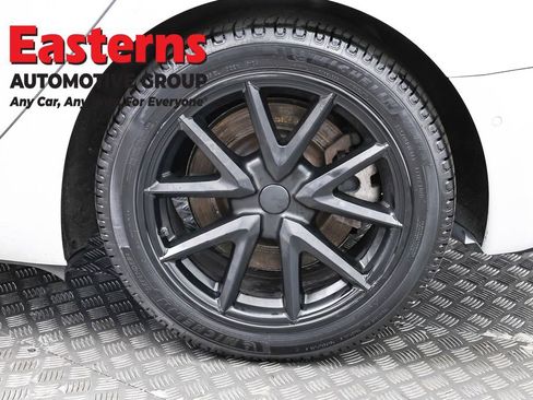 Used 2020 Tesla Model 3 Standard Range image 26