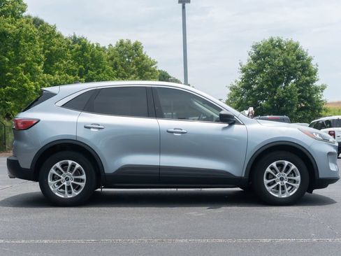 Used 2022 Ford Escape SE w/ Convenience Package FWD image 10