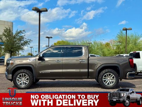 Used 2019 GMC Sierra 1500 SLT w/ SLT Premium Package image 9