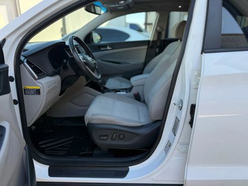 Used 2018 Hyundai Tucson Value AWD/4WD image 14