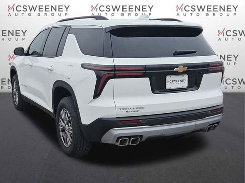 New 2026 Chevrolet Traverse LT image 3