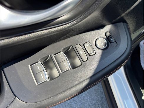 Used 2026 Honda HR-V Sport image 19