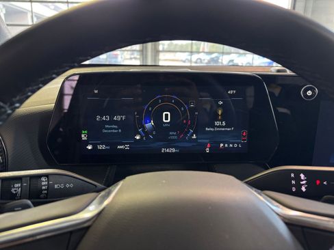 Used 2025 Chevrolet Equinox LT image 44