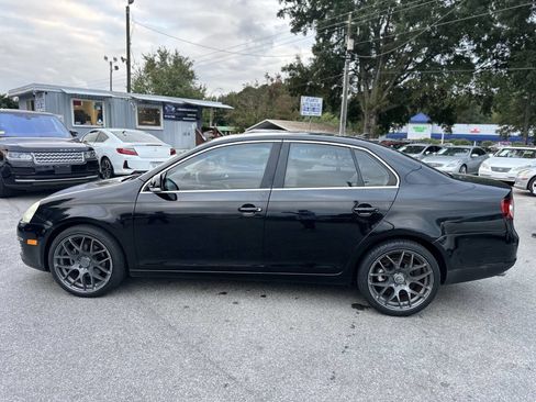 Used 2009 Volkswagen Jetta SE image 8
