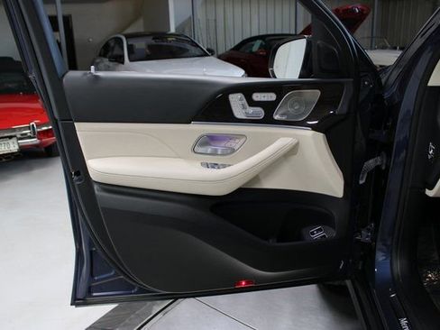 Used 2024 Mercedes-Benz GLE 450e 4MATIC image 39