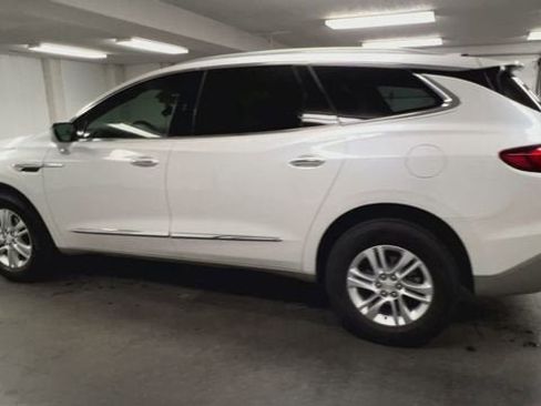 Certified 2021 Buick Enclave Essence w/ Sound and Sites Package image 6