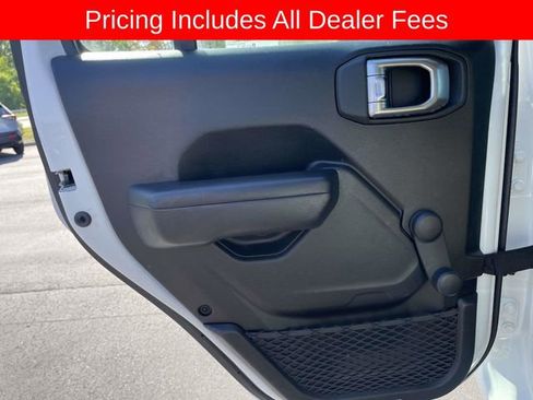 Used 2023 Jeep Wrangler Unlimited Sport AWD/4WD image 18