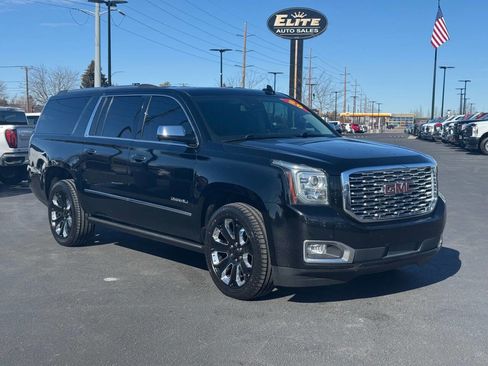 Used 2020 GMC Yukon XL Denali w/ Denali Ultimate Package image 2
