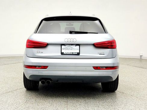 Used 2018 Audi Q3 2.0T Premium Plus w/ Premium Plus Package AWD/4WD image 6