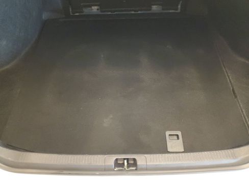 Used 2023 Toyota Camry SE image 8