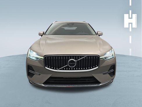 Used 2023 Volvo XC60 B5 Plus w/ Protection Package Premier FWD image 3