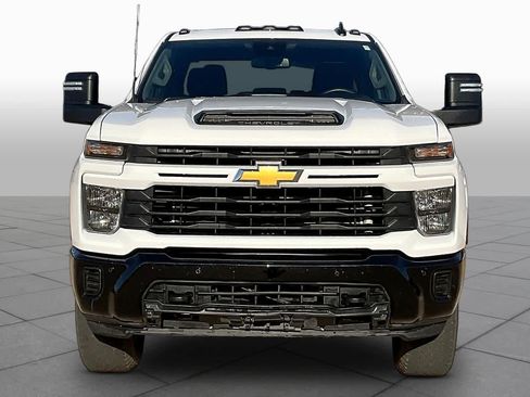 Used 2025 Chevrolet Silverado 2500 Custom w/ Custom Value Package AWD/4WD image 3