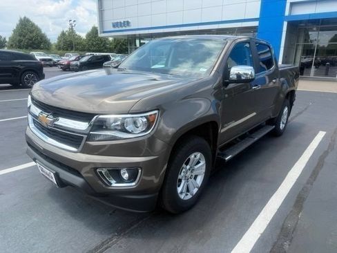 Used 2015 Chevrolet Colorado LT w/ Luxury Package RWD image 2
