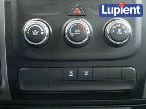 Used 2017 RAM 1500 Express image 20