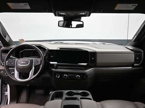 Used 2024 GMC Sierra 1500 SLT RWD image 20