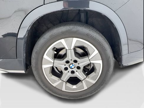 Used 2025 BMW X1 xDrive28i AWD/4WD image 12