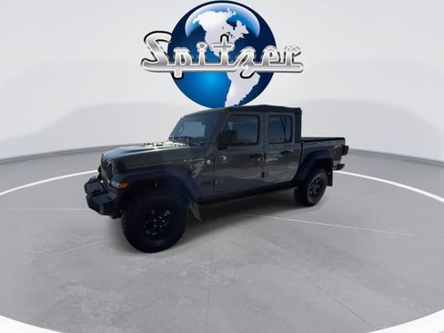 Used 2020 Jeep Gladiator Sport image 7
