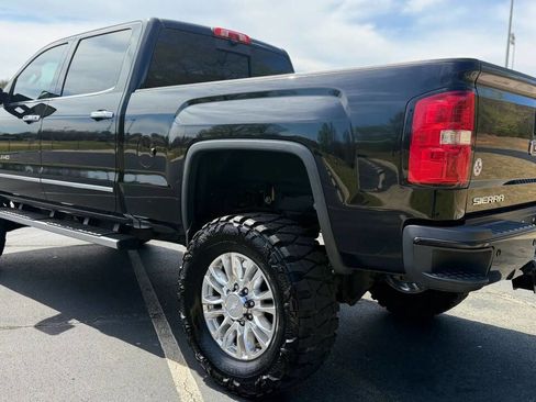 Used 2016 GMC Sierra 2500 Denali w/ Duramax Plus Package image 5