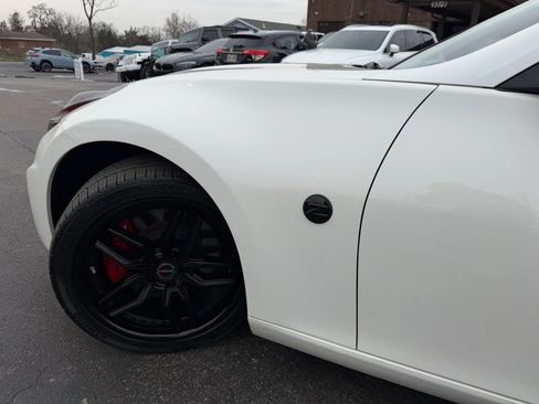 Used 2014 Nissan 370Z Touring w/ Sport Package RWD image 43