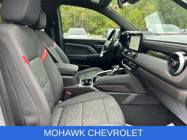 Certified 2024 Chevrolet Colorado Z71 w/ Z71 Convenience Package 2 AWD/4WD image 28