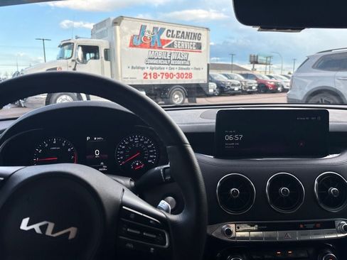 Used 2023 Kia Stinger GT-Line AWD/4WD image 14