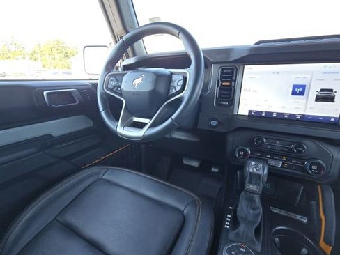 Used 2024 Ford Bronco Badlands w/ Sasquatch Package image 22