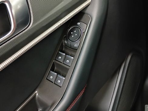 Used 2025 Ford Explorer ST-Line AWD/4WD image 10