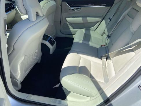Used 2018 Volvo S90 T5 Momentum w/ Convenience Package AWD/4WD image 12