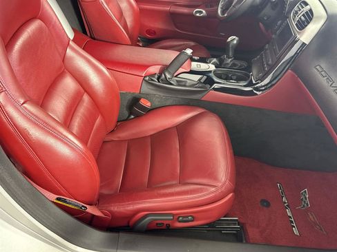 Used 2005 Chevrolet Corvette Convertible w/ Preferred Equipment Group image 14