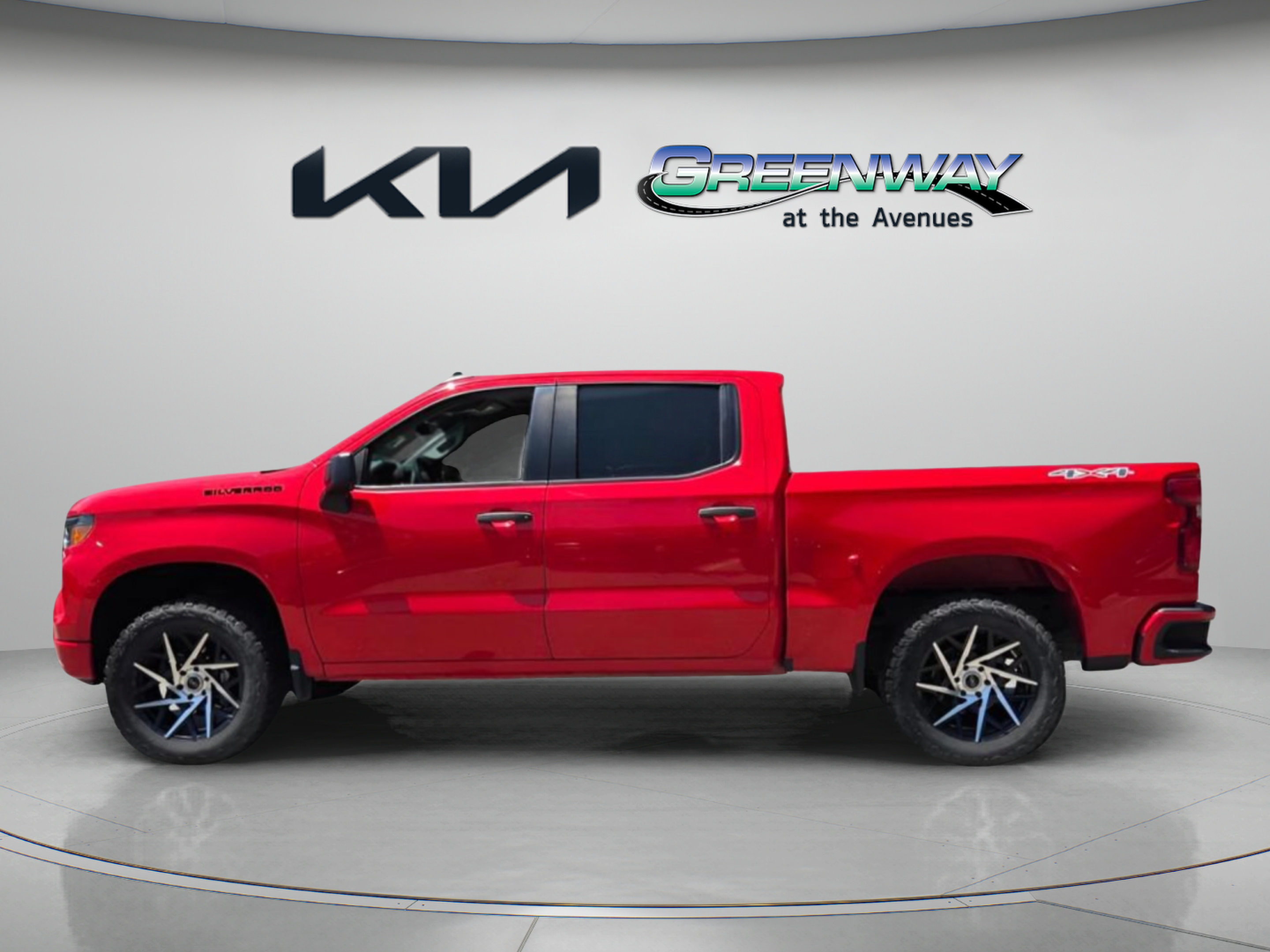 Used 2023 Chevrolet Silverado 1500 Custom AWD/4WD image 4