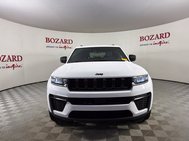 Used 2026 Jeep Grand Cherokee Limited w/ Limited Altitude Package AWD/4WD image 2