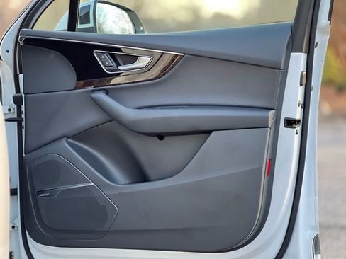 Used 2018 Audi Q7 3.0T Prestige w/ Prestige Package image 23