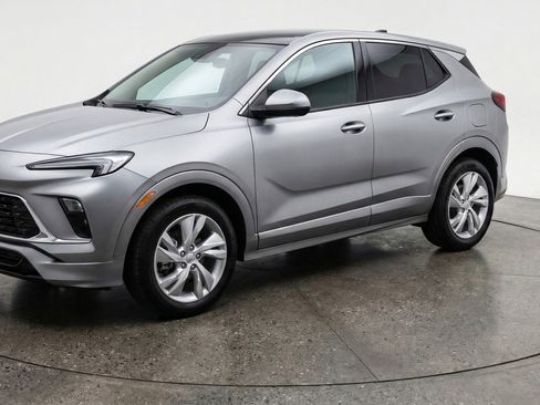 Used 2025 Buick Encore GX Preferred AWD/4WD image 3