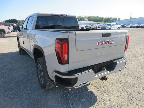 New 2026 GMC Sierra 1500 AT4 w/ AT4 Premium Package AWD/4WD image 7