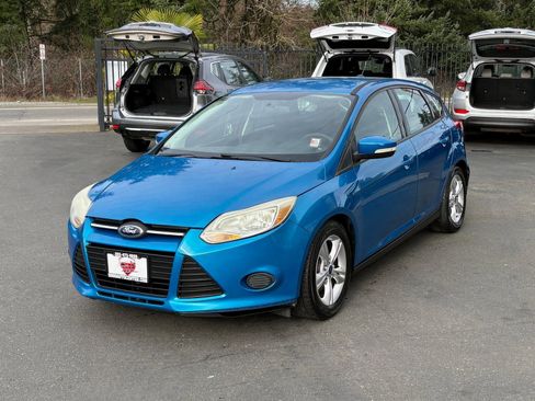 Used 2014 Ford Focus SE FWD image 3