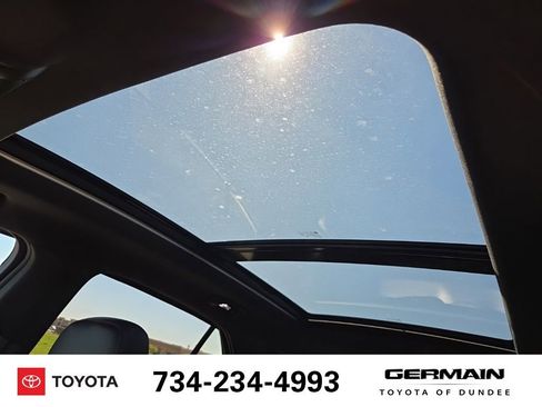 Used 2024 Chevrolet Equinox RS w/ LPO, Floor Liner Package AWD/4WD image 16