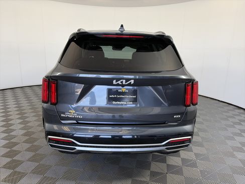 Used 2023 Kia Sorento SX AWD/4WD image 10