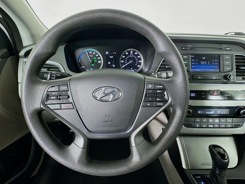 Used 2016 Hyundai Sonata SE image 11