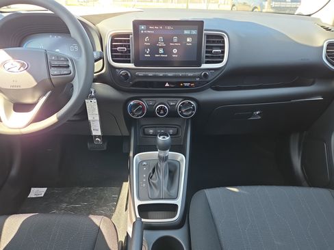 New 2026 Hyundai Venue SE FWD image 10