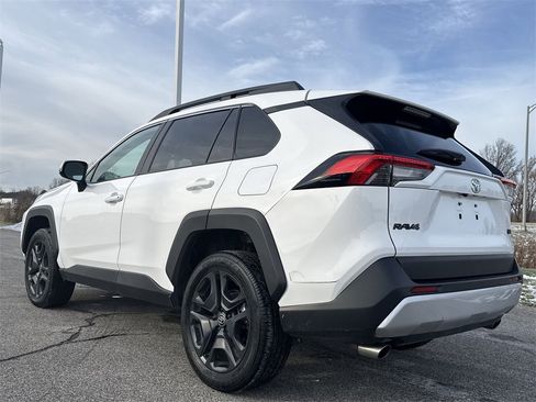Used 2024 Toyota RAV4 Adventure image 6