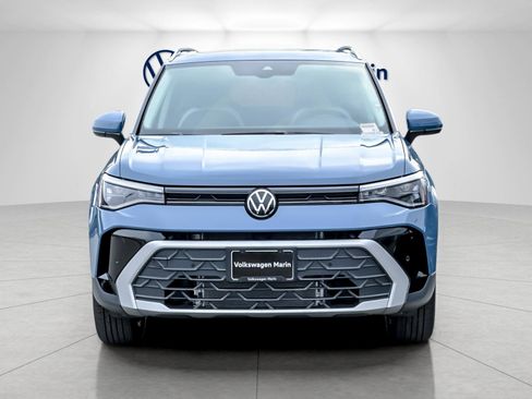 New 2026 Volkswagen Taos SE image 8