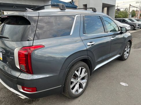Used 2022 Hyundai Palisade SEL w/ Premium Package AWD/4WD image 2