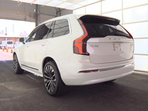 Used 2026 Volvo XC90 B6 Plus AWD/4WD image 4
