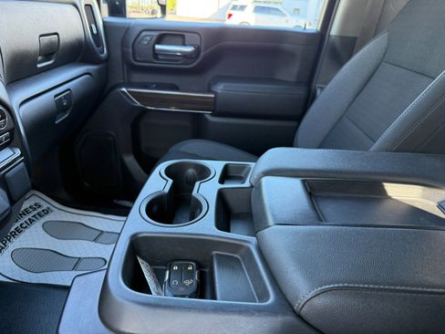Used 2022 Chevrolet Silverado 3500 LT w/ Convenience Package AWD/4WD image 31