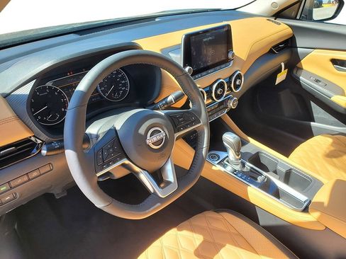 Certified 2025 Nissan Sentra SV w/ SV Premium Package image 16