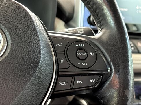 Used 2019 Toyota RAV4 XLE Premium w/ Advanced Technology Package image 16