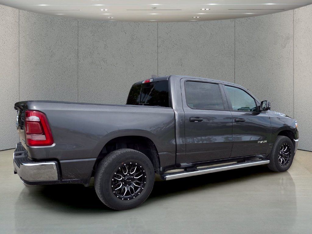 Used 2023 RAM 1500 Big Horn AWD/4WD image 4