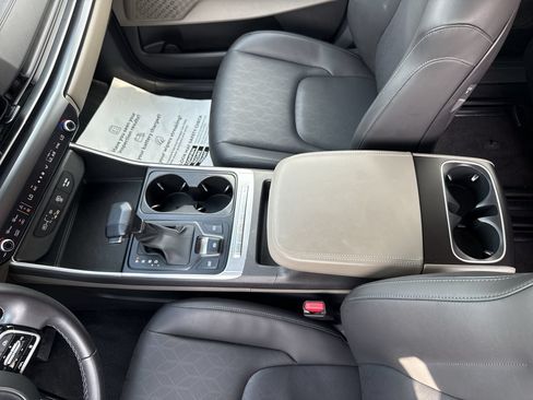 Used 2026 Kia Carnival FWD image 22